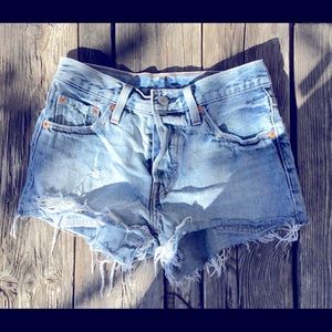 Levi’s short denim shorts